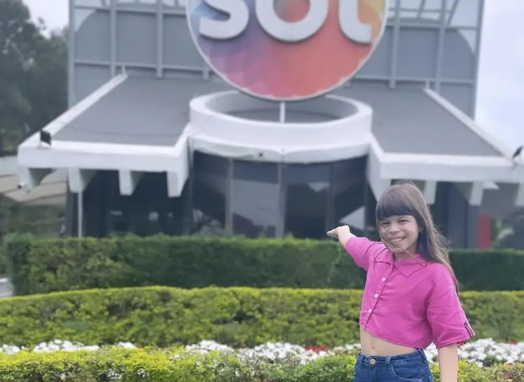 Child actor, 11, dies after suffering 'multiple cardiac arrests' as heartbroken mom pays tribute