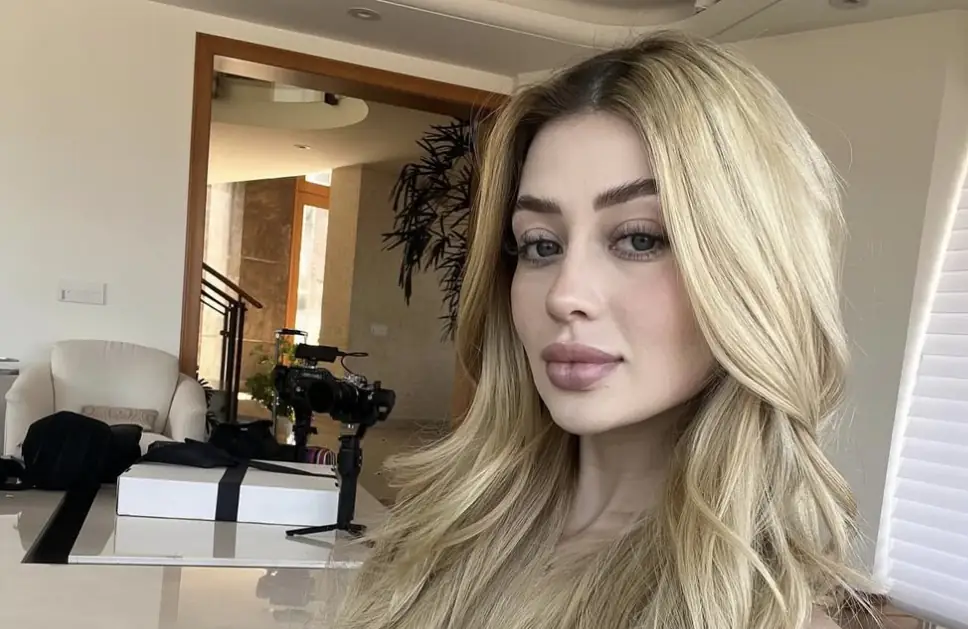 Beauty influencer shot dead at 23 during TikTok livestream recorded in her own salon