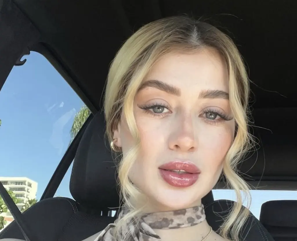 Beauty influencer, 23, fatally shot during TikTok livestream