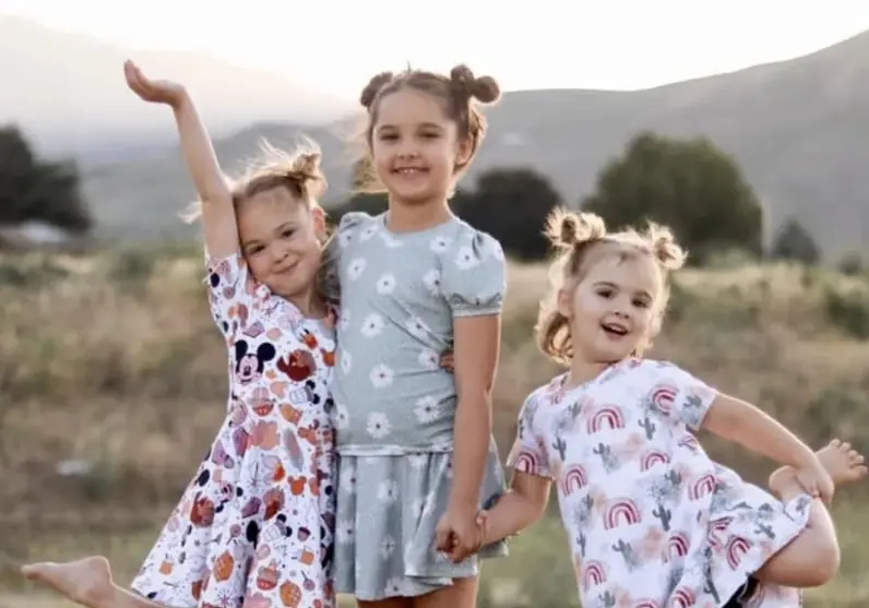 Everything we know so far about Travis Decker as manhunt passes four weeks