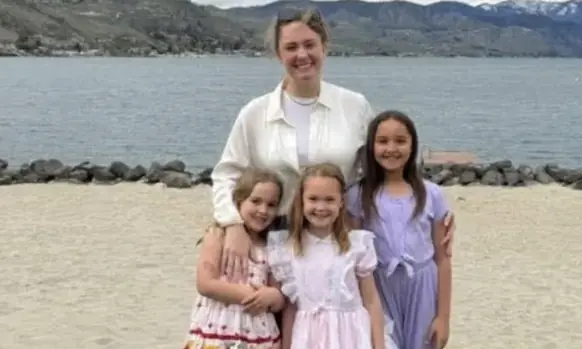 Mom of 3 sisters 'killed by father Travis Decker' tearfully speaks out for first time