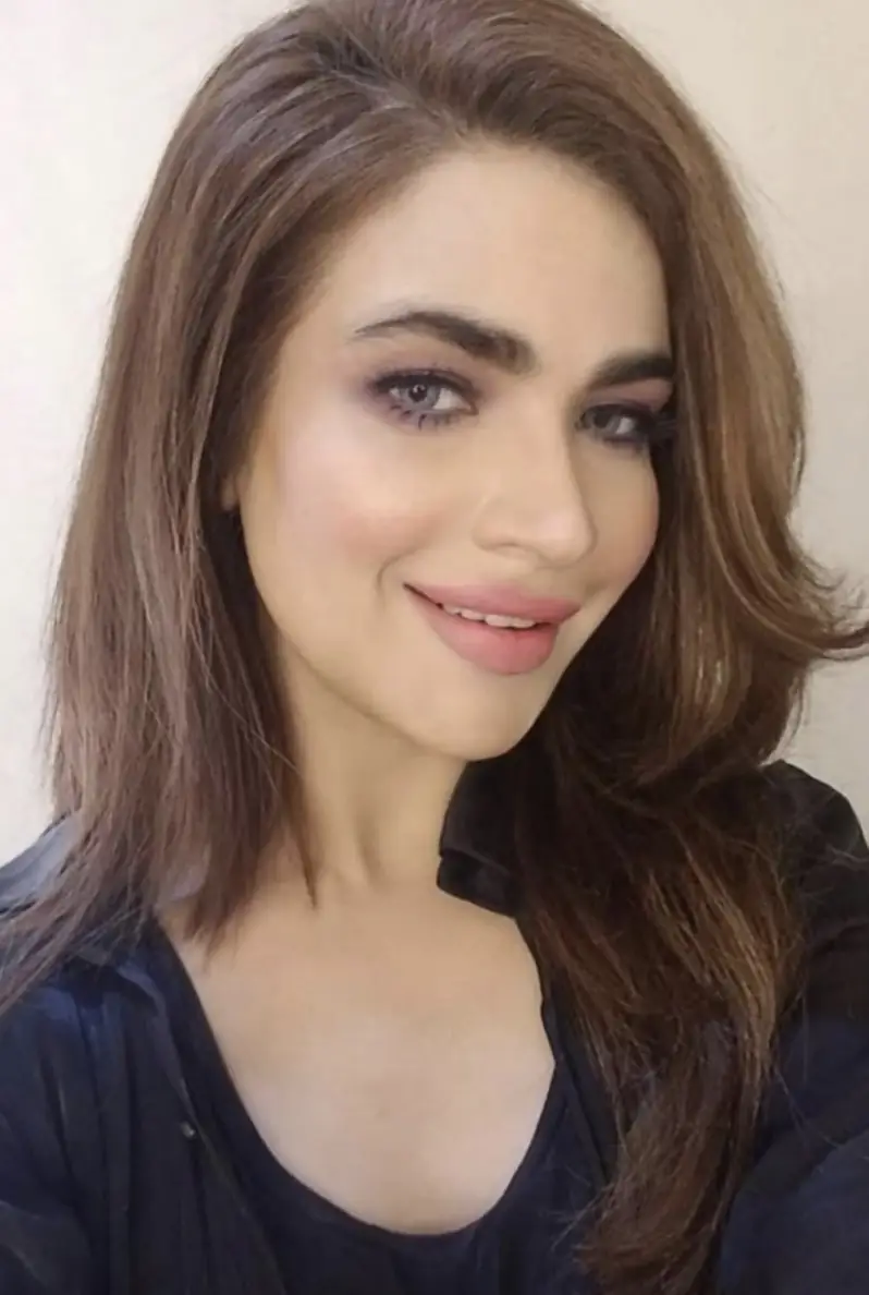 Cops find corpse of reality star, 32, after breaking down door to find her body was left alone for 20 days