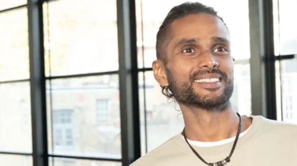 Dad, 40, handed heartbreaking diagnosis after smelling bleach and assuming his wife was just cleaning