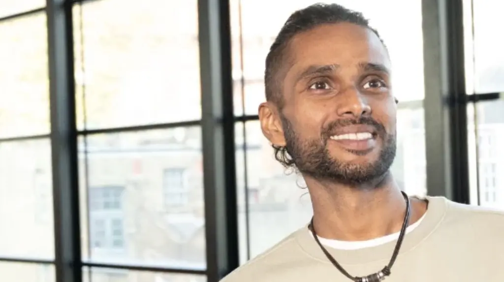 Dad, 40, handed heartbreaking diagnosis after smelling bleach and assuming his wife was just cleaning