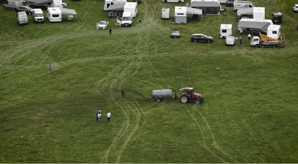 Farmers divide opinion over disgusting method they followed to get rid of squatters
