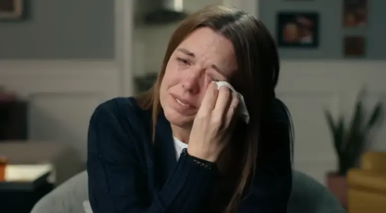 Heartbroken dad finds out his wife had been anonymously bullying and harassing their daughter online for a year