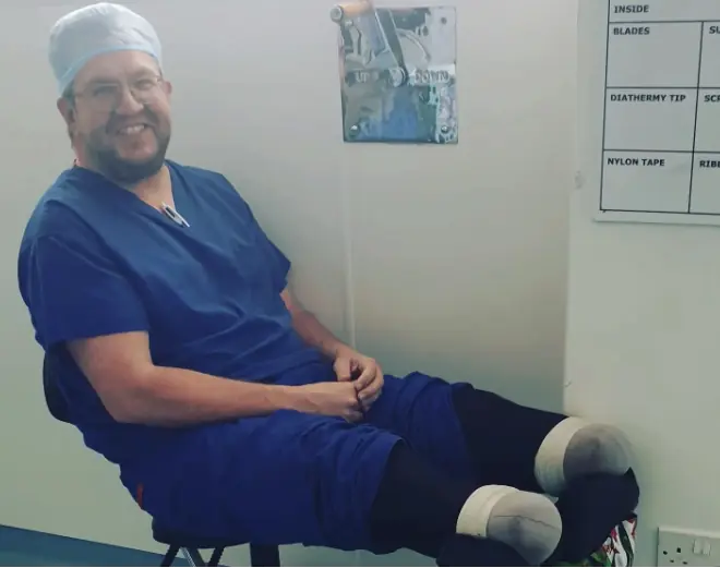 Surgeon 'sexually obsessed' with bizarre porn theme had legs chopped off for disturbing reason