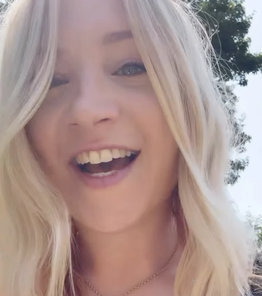 Folk singer explains why she pulled out of gig because JD Vance was turning up