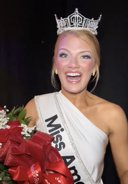 Newly-crowned Miss America 2026 hits back at online hate she received over her appearance