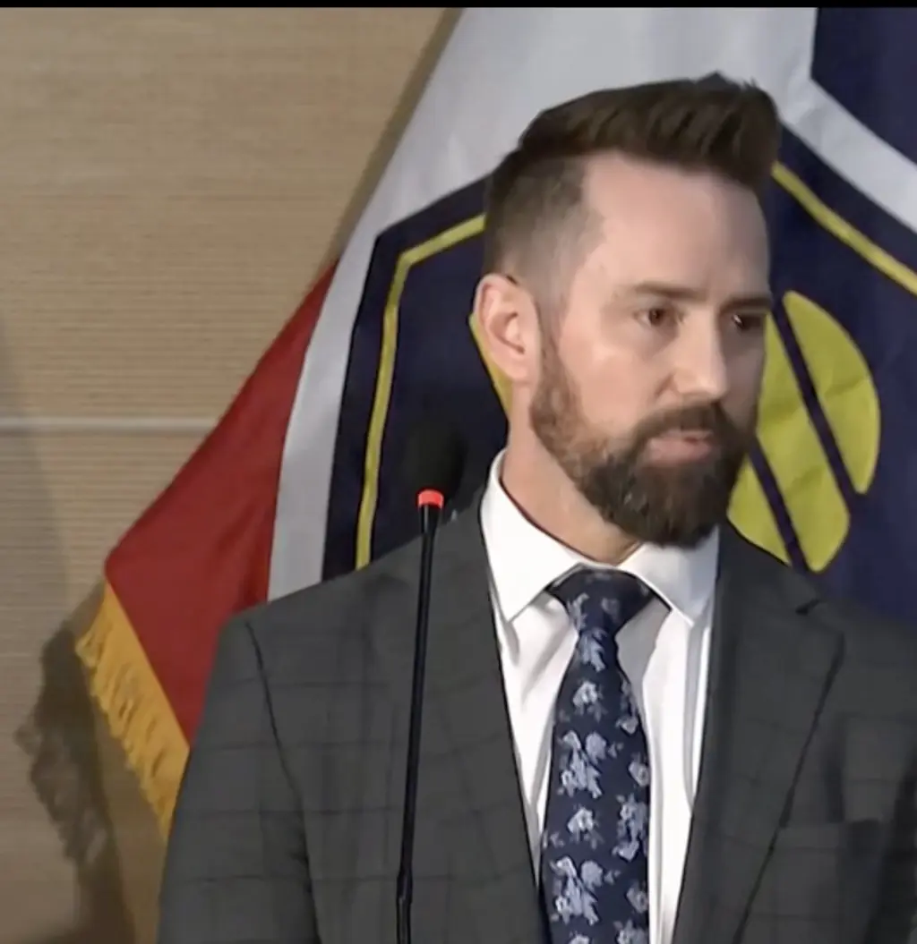 FBI provide update on manhunt for Charlie Kirk killer after high-powered rifle found