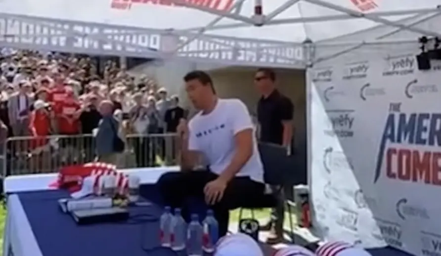 Body language expert explains why Charlie Kirk tilted his head to the right after being shot