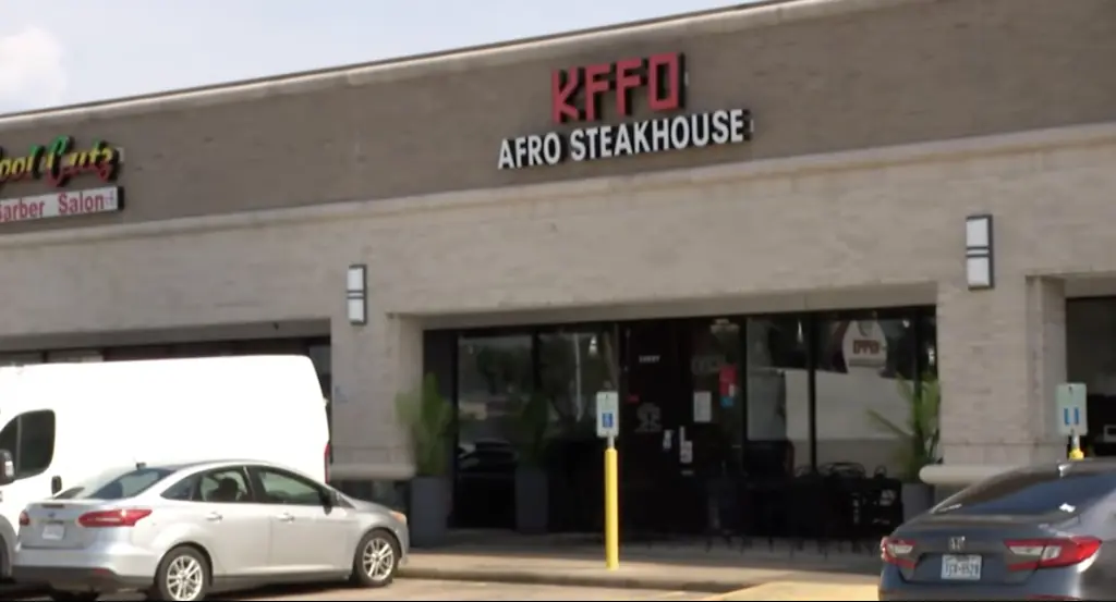 The restaurant has not issued a comment. Credit: KHOU 11 / YouTube