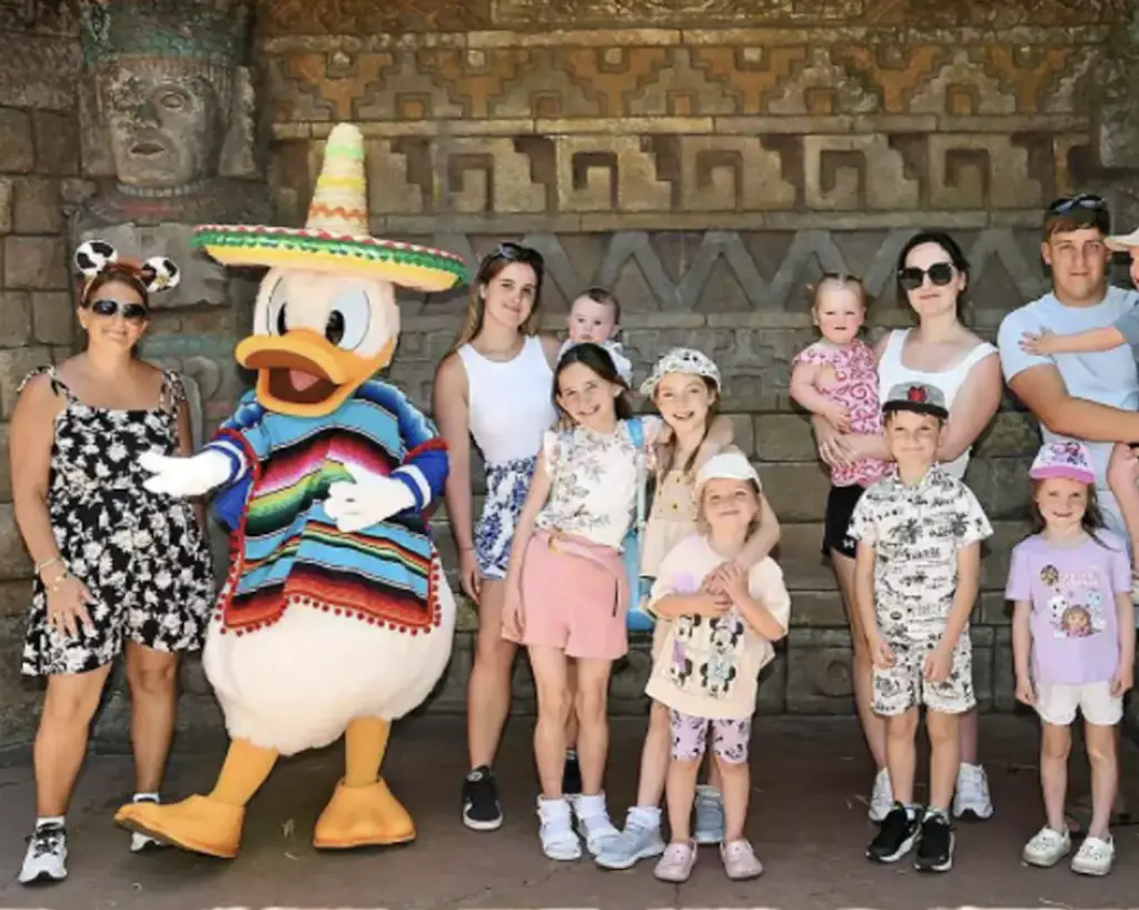 Credit: @theradfordfamily / Instagram.