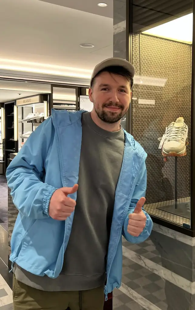 The YouTuber broke the record for the longest time spent in the room. Credit: Instagram/Callux