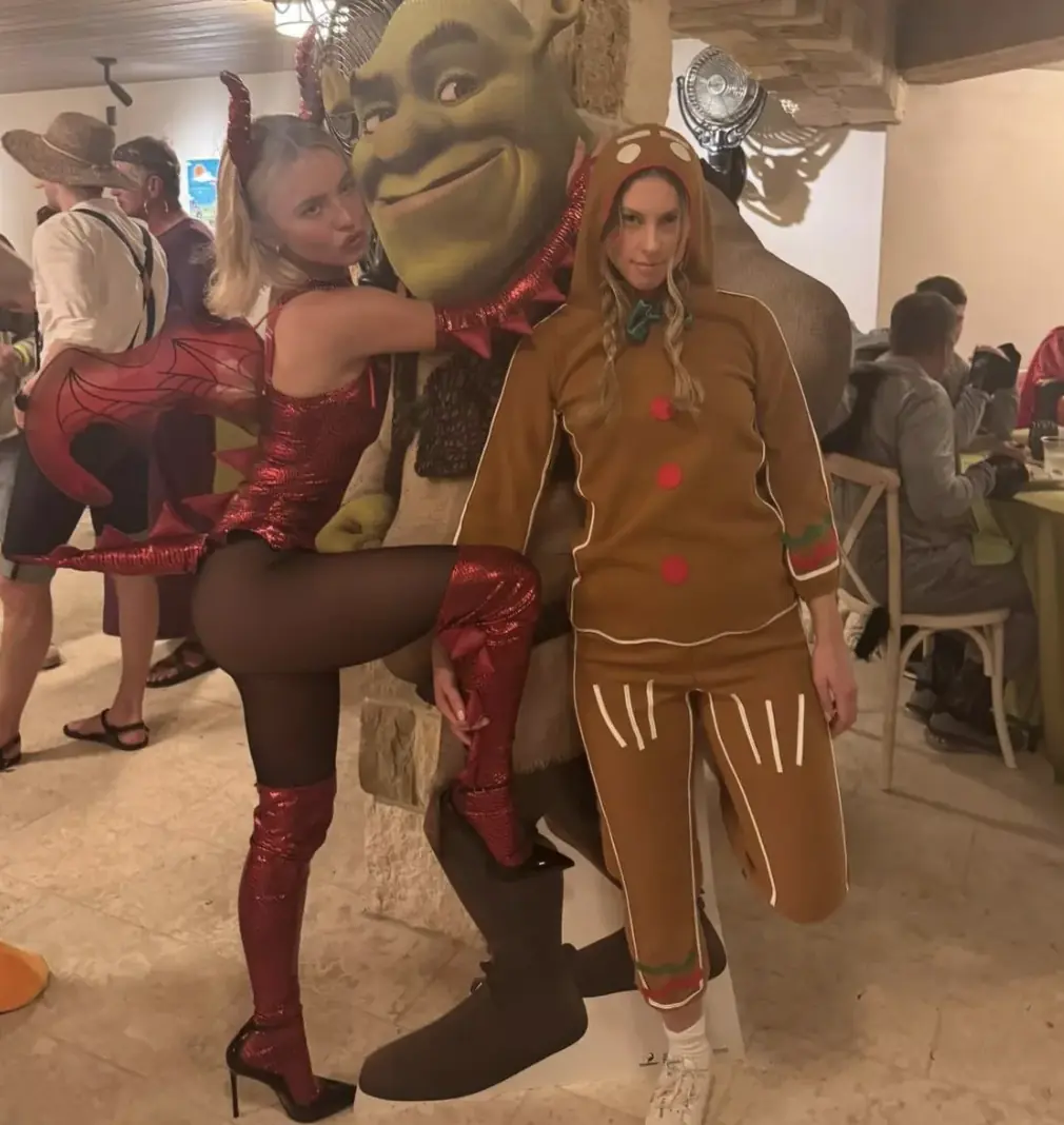 Sydney Sweeney's 'Friendsgiving' celebrations. Credit: Sydney Sweeney / Instagram.