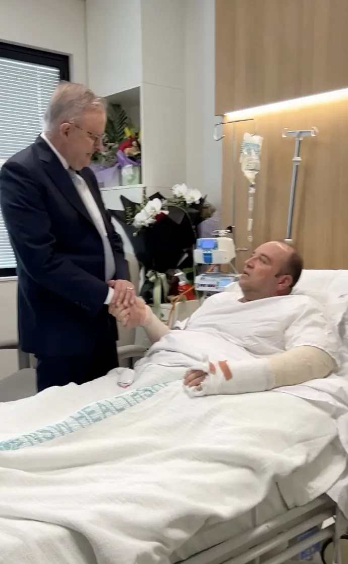 Australian Prime Minister Anthony Albanese meets Ahmed al-Ahmed in the hospital. Credit: Instagram