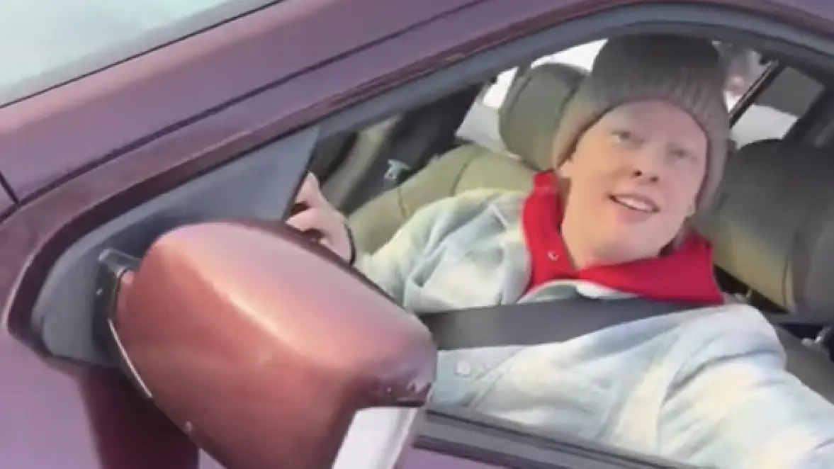 Cell Phone Footage from ICE of Renee