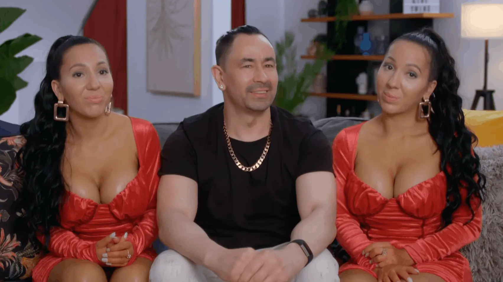 Anna and Lucy DeCinque 