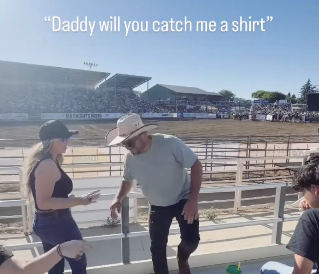 We are assured that the woman eventually got her shirt. Credit: Instagram/marcoandamelia