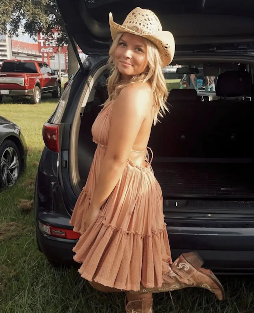 Lauryn was driving back from a friend's wedding when she was killed. Credit: Melinda Mucho 