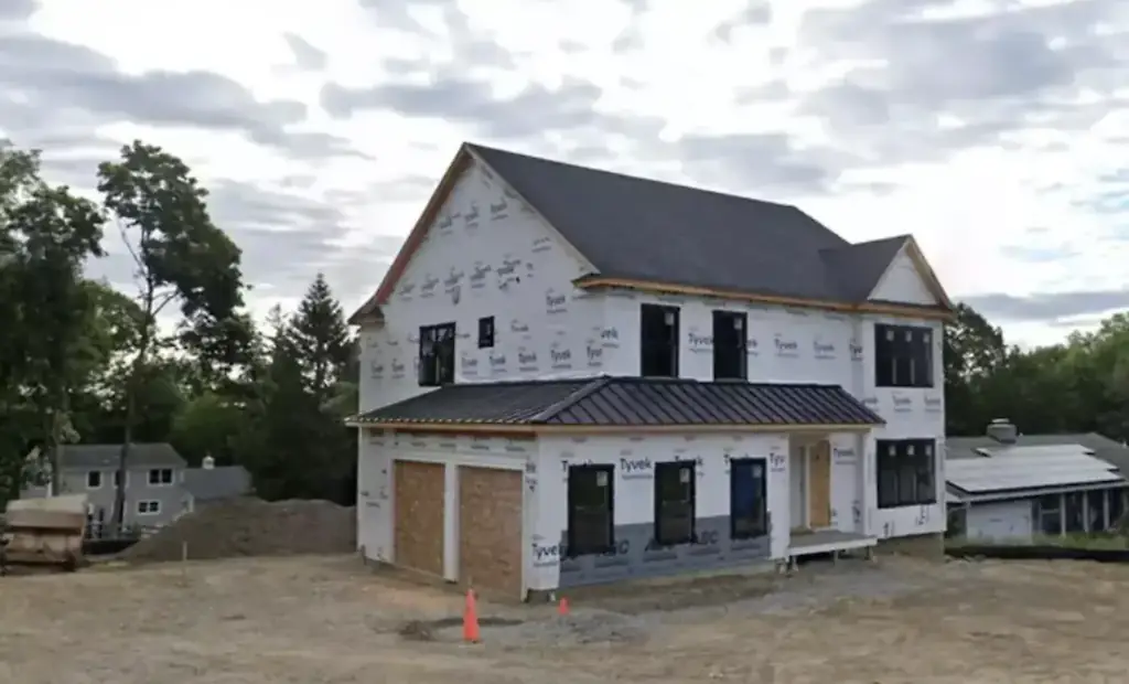 The house being built on land owned by Dr Kenisberg. Credit: Google Maps