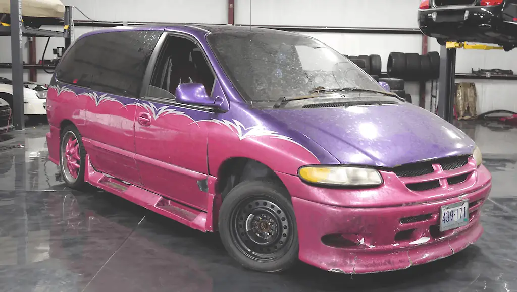 The minivan featured on the show in the early 2000s. Credit: YouTube/Tavarish
