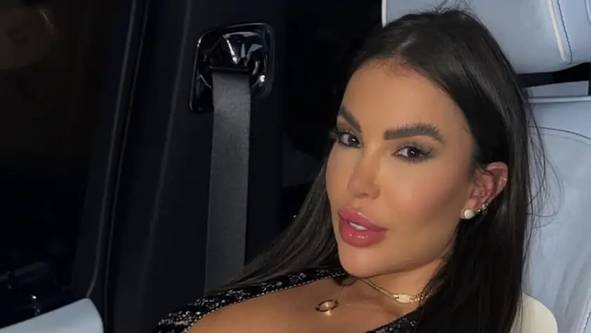 The influencer mysteriously fell from a skyscraper and died in Dubai. Credit: Instagram/@kauanabilhar