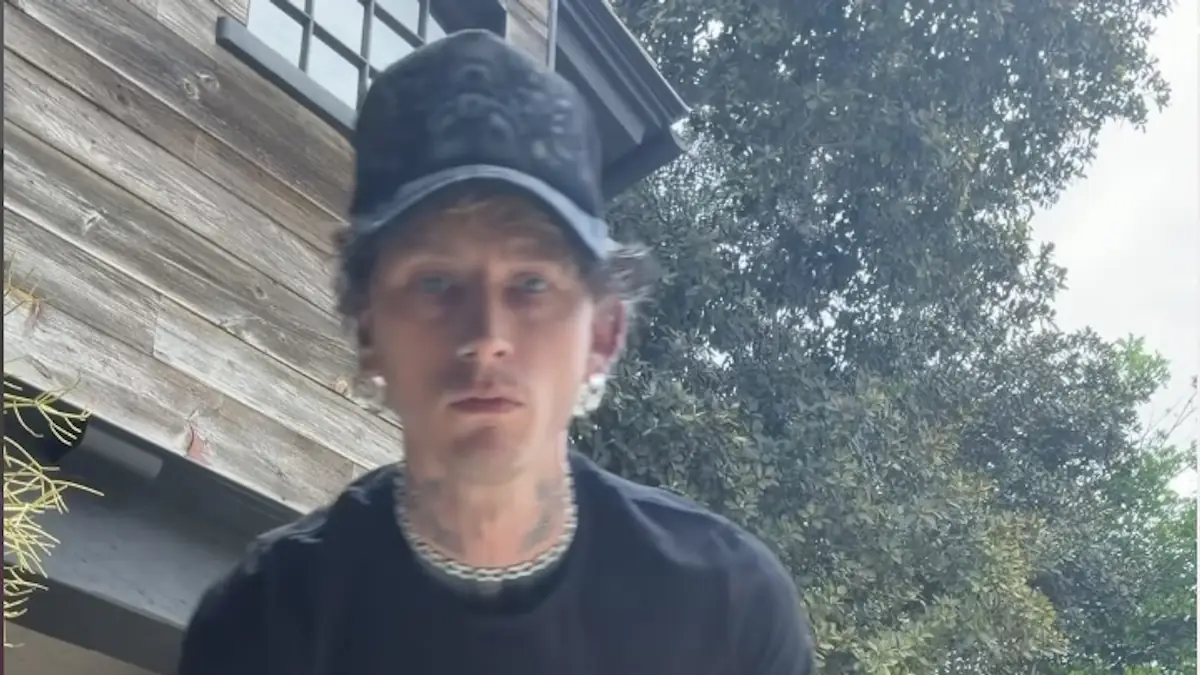 Machine Gun Kelly Doubles Down On Mocking Conor McGregor’s UFC Comeback, And Fans React To His Brutal New Insult