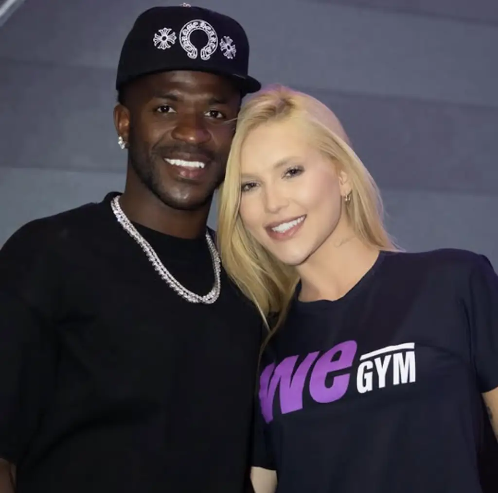 The soccer star looks unrecognizable in new photo with girlfriend. Credit: Instagram / @virginis