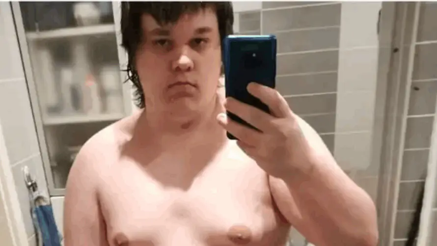 The content creator attended a Chinese "fat camp" for four weeks. Credit: Instagrsm/@imhelgis