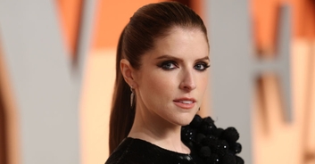 Anna Kendrick sparks Blake Lively feud rumors as she answers question with awkward 3-word response