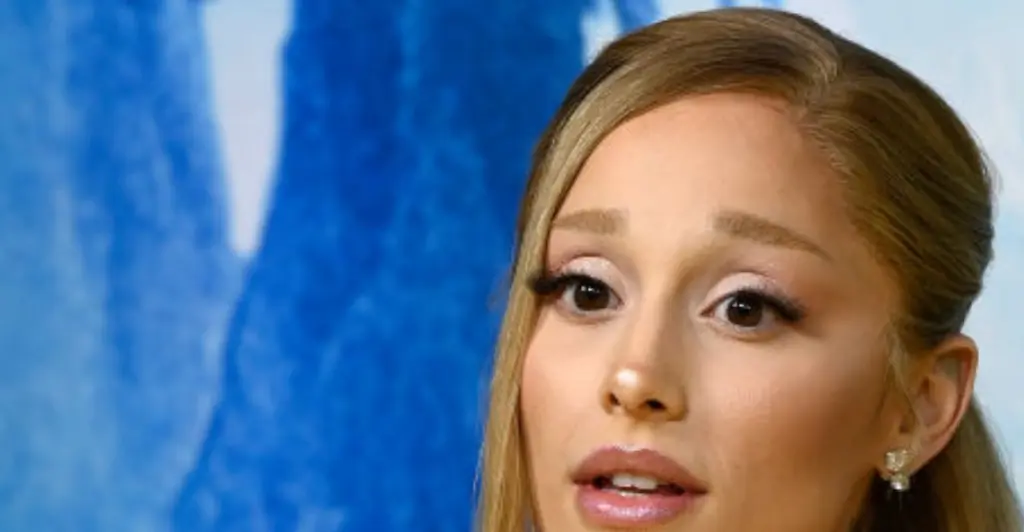 Ariana Grande takes moment to criticize comments being made on her body in new 'Wicked' interview