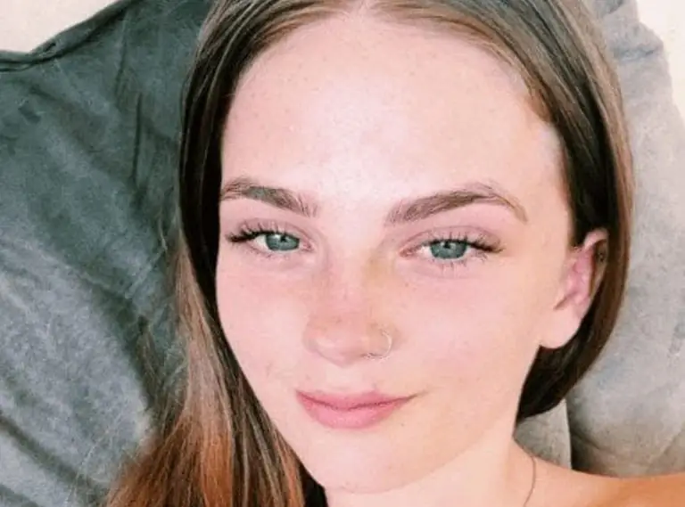 Update in search for teen girl who went missing after failing to board a flight