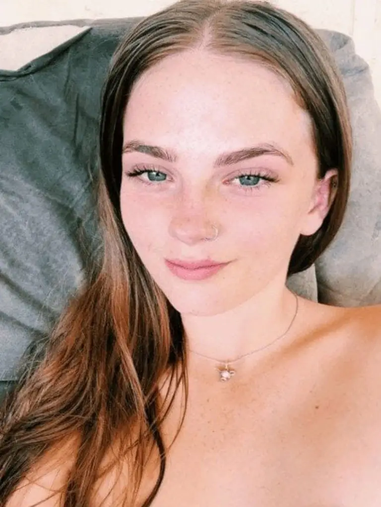Update in search for teen girl who went missing after failing to board a flight