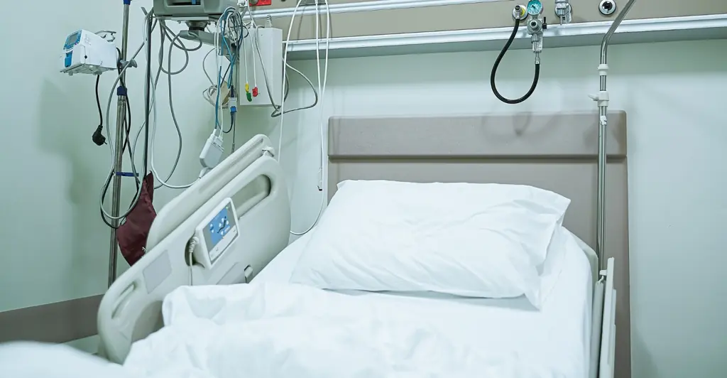 Mom survives horrific attack which saw husband allegedly stab her 9 times in front of their young children