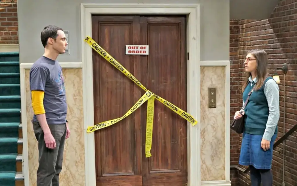 The elevator was broken throughout the show's 12 season run (Picture: CBS)