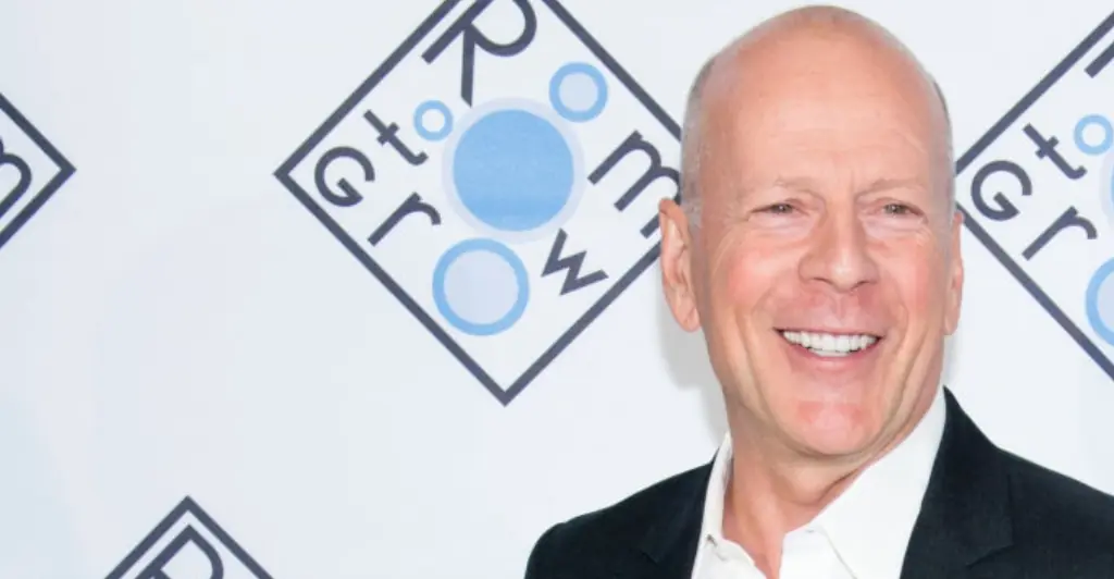 Bruce Willis makes rare Instagram appearance in sweet Thanksgiving post with his daughters