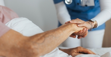 End-of-life doctor reveals what people see before they die