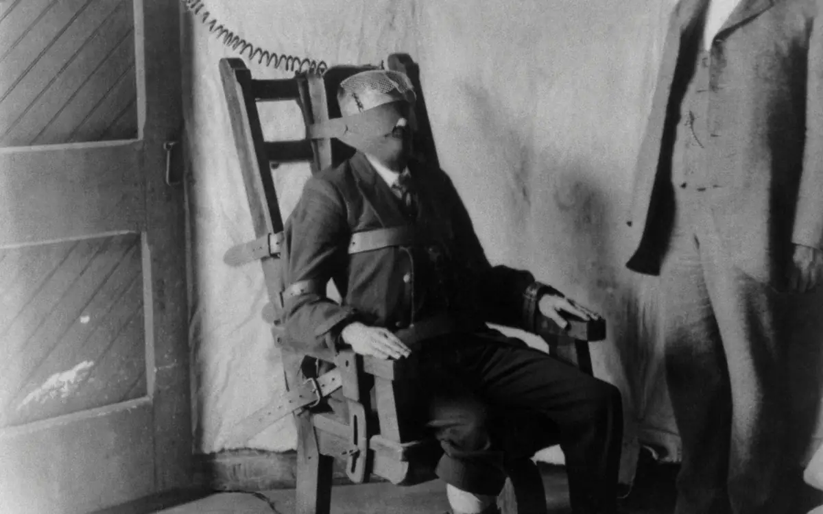 electric chair getty.png