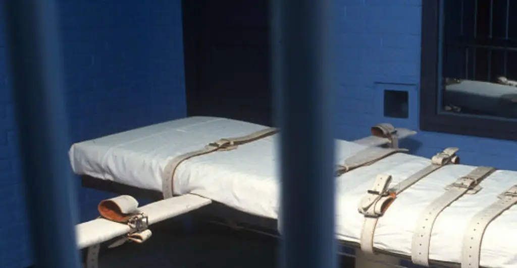 Death row inmate who killed twin girls bursts into song moments before execution