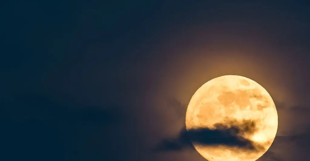 The full moon will change color today - here's the best time to see it