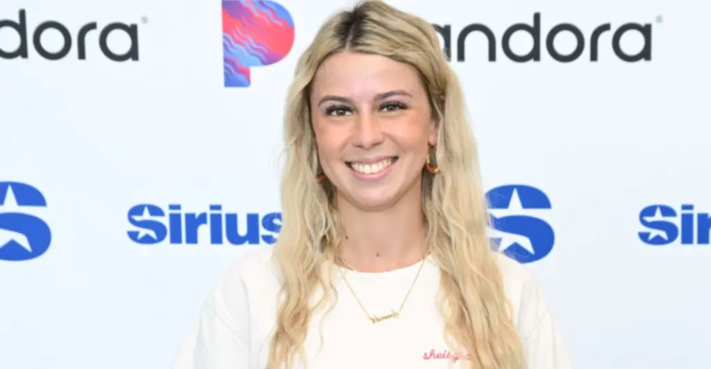 'Hawk Tuah girl' Haliey Welch divides fans with comeback post 'mocking' cancelation for crypto scandal