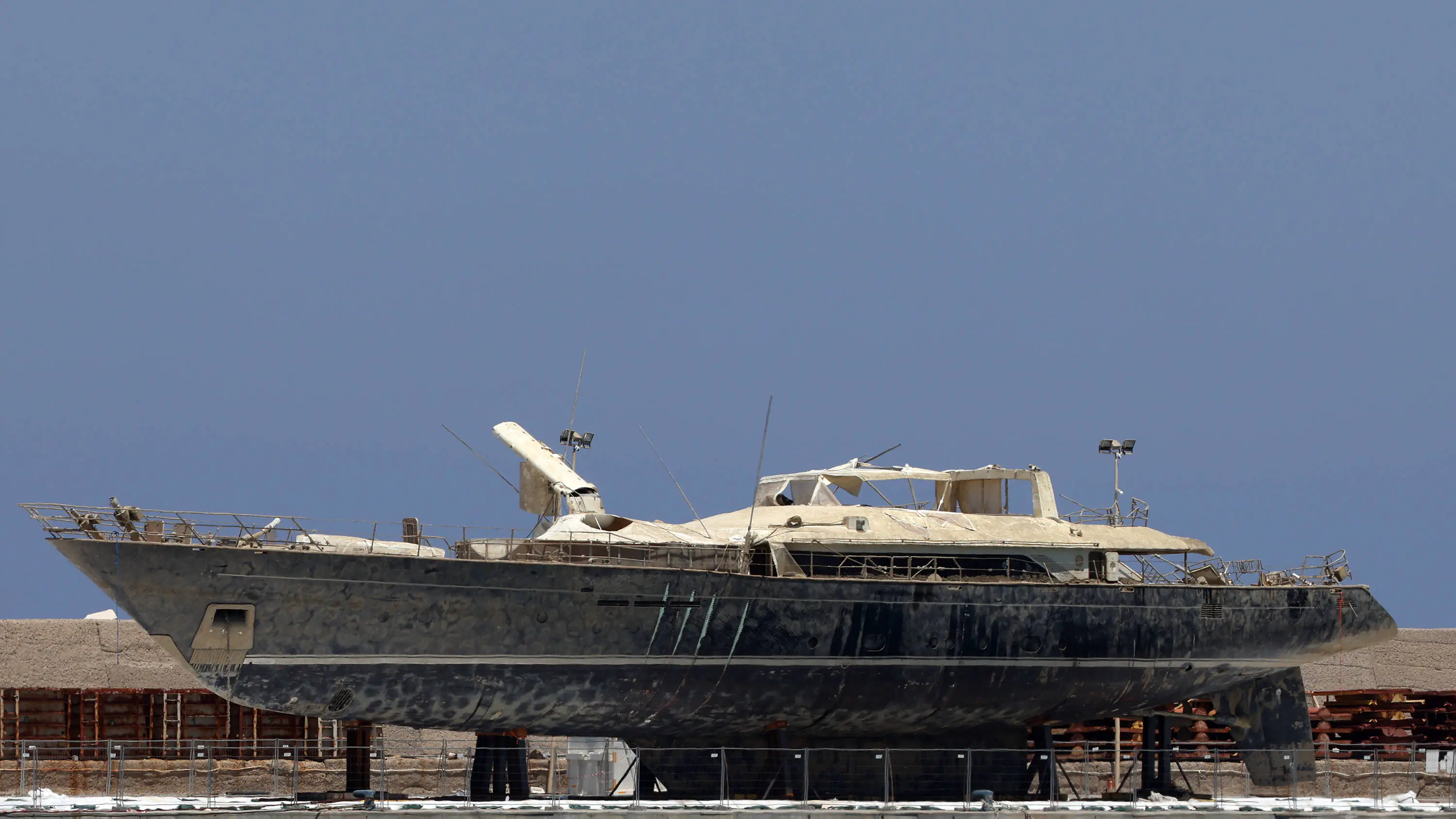 The wreck of the Bayesian superyacht. Credit: IMAGO/Pacific Press Agency
