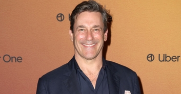 Jon Hamm's intro of the Kansas City Chiefs is being mercilessly mocked after voice 'squeak'