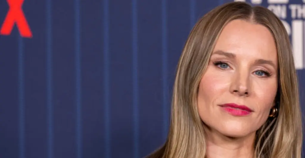 The sheer number of celebrities at Kristen Bell's dinner party leaves people stunned