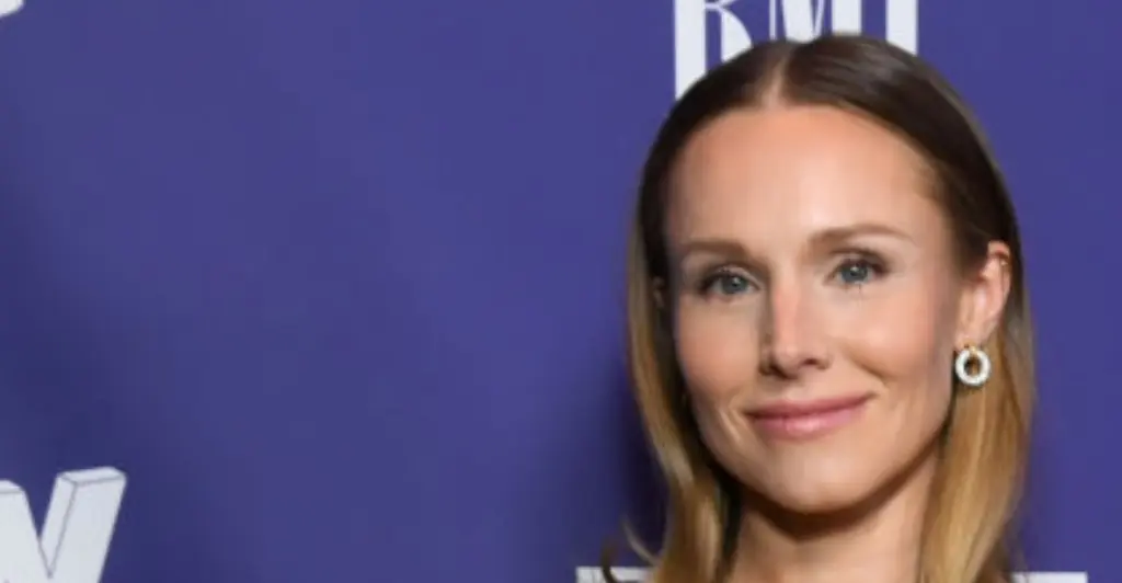 Kristen Bell revealed why she told her young daughters that their 'daddy is an addict'