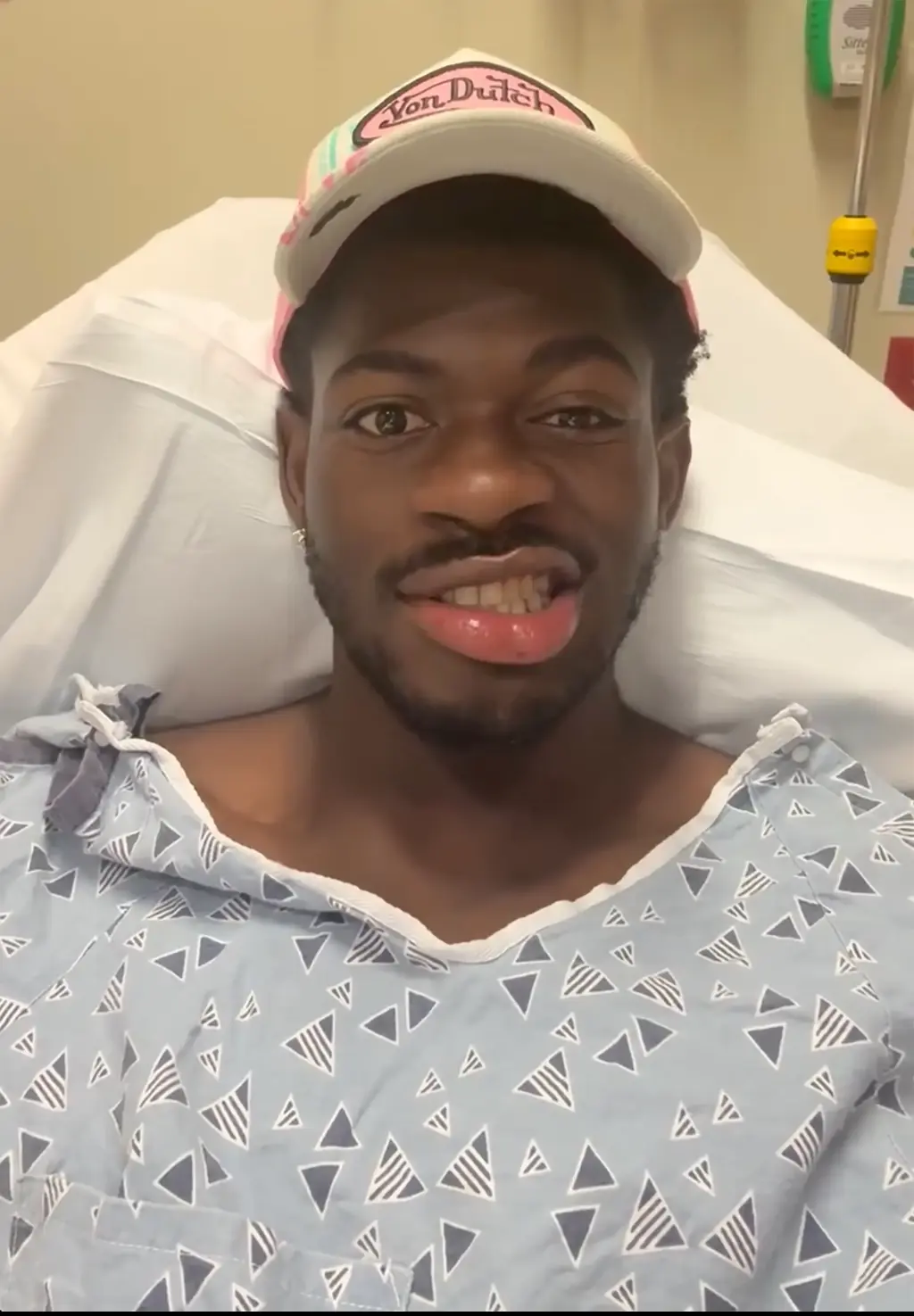 Lil Nas X issues concerning warning about his appearance as he's hospitalized with mysterious illness