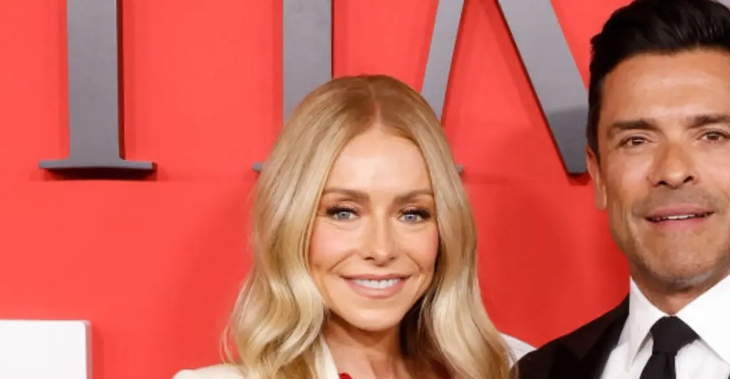 Kelly Ripa and husband of 29 years Mark Consuelos open up about divorce on 'Live'