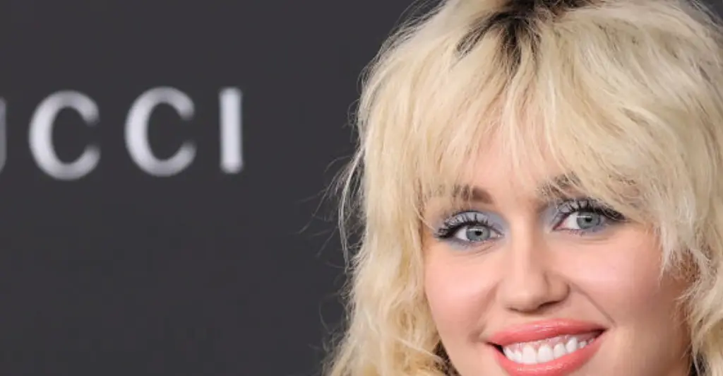 Miley Cyrus reveals her first sexual experience was a threesome with two females