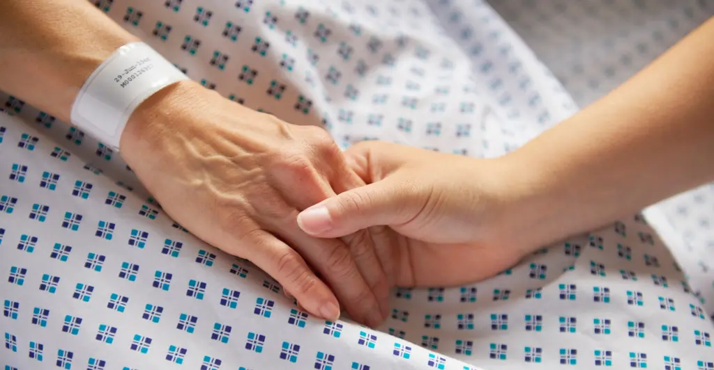 Hospice nurse reveals 12 signs that somebody could be '1-3 months away from death'